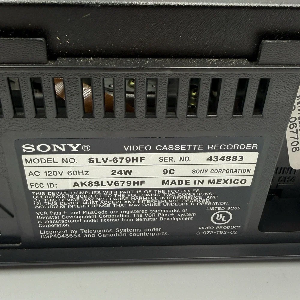 Sony SLV-679HF 4-Head Hi-Fi Stereo VHS VCR Player Recorder***Working